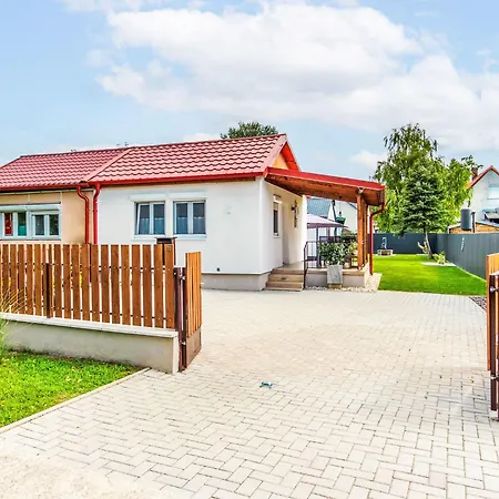 Mediana By Interhome Case de vacanță